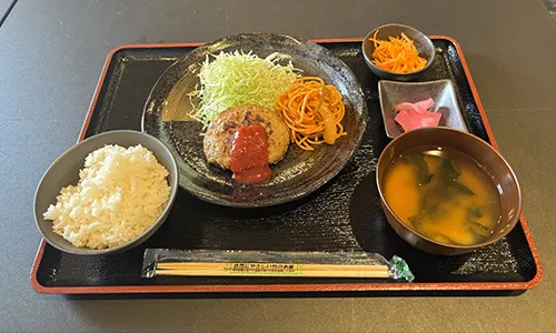 ハンバーグ定食